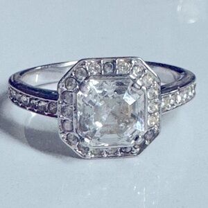 Swarovski Silver Ring size 7 beautiful condition